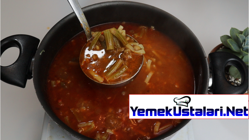 Yeşil Mercimekli Erişte Çorbası Tarifi