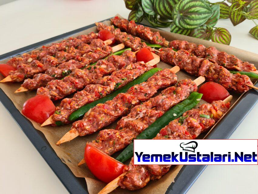 Lezzetli Adana Kebabı Tarifi Videolu | Evde Kolayca Yapın